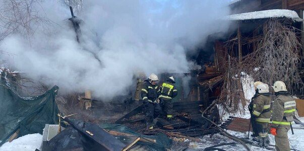 В Самаре 10 февраля потушили крупный пожар на у...